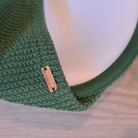 Pink swimsuit top in green, size large - Picture 3 of 5